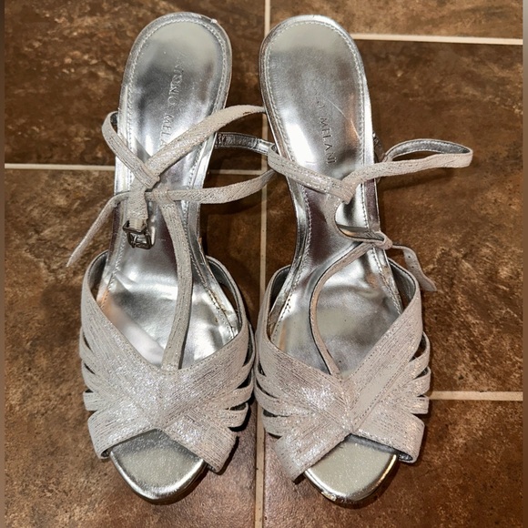 Antonio Melani Strappy Metallic Silver Heels - Picture 1 of 5